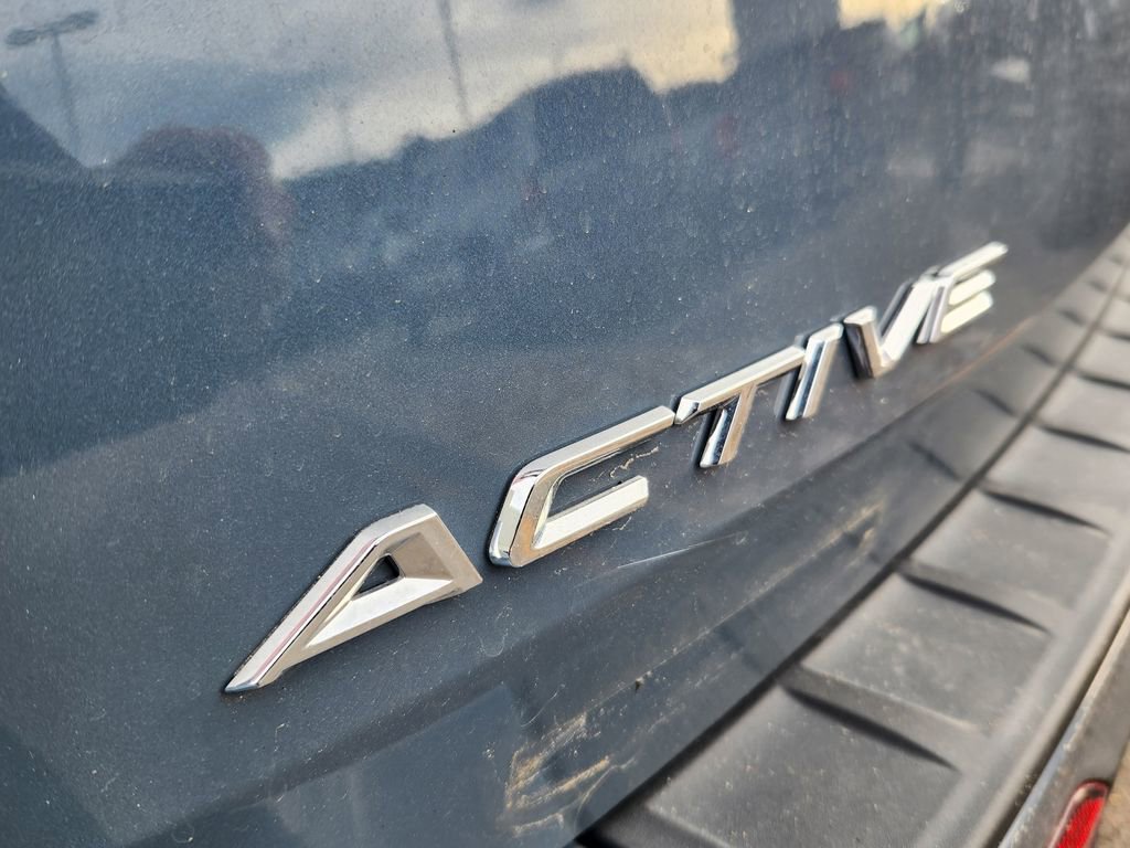 Used 2025 Ford Explorer Active w/ Active Comfort Package image 15