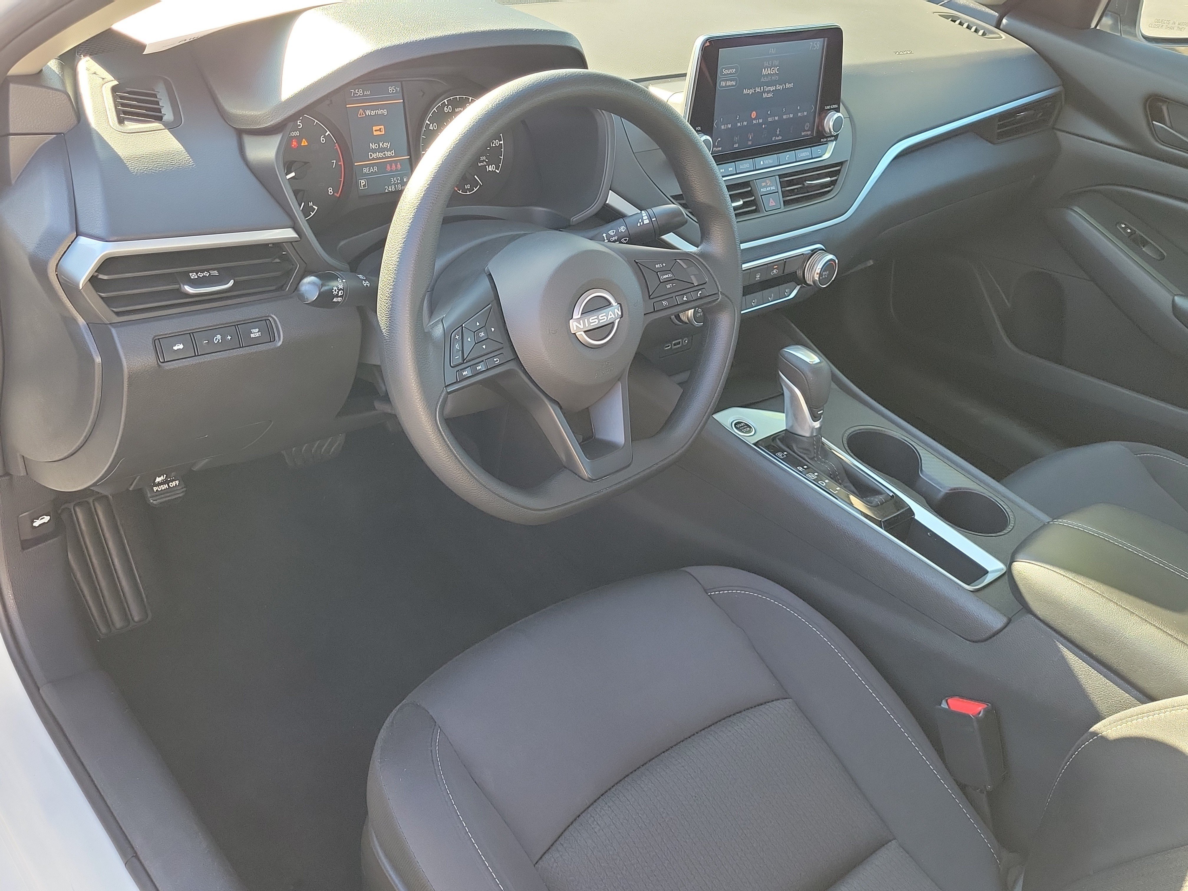 Certified 2025 Nissan Altima 2.5 S FWD image 19