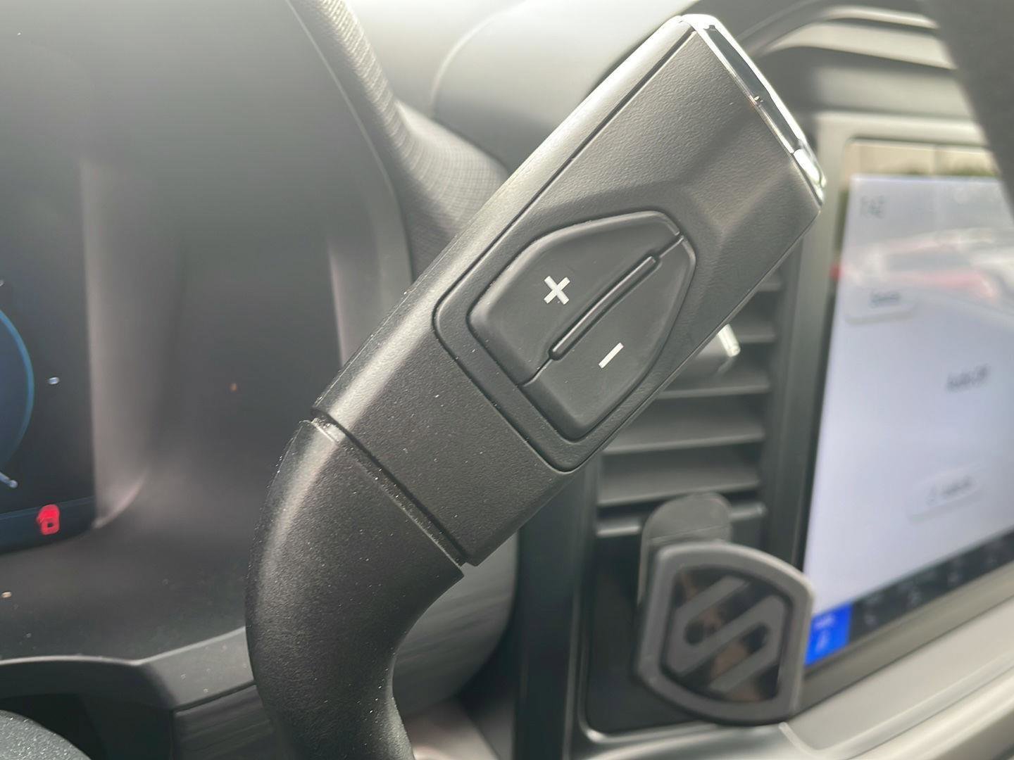 Used 2025 Ford F150 XL AWD/4WD image 18
