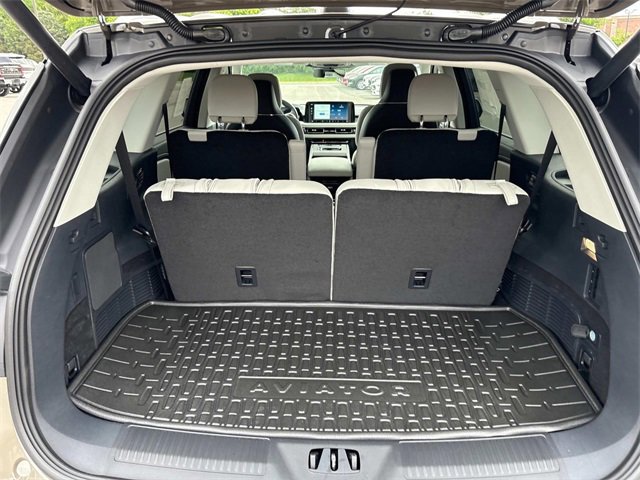 New 2025 Lincoln Aviator Reserve w/ Equipment Group 201A image 13