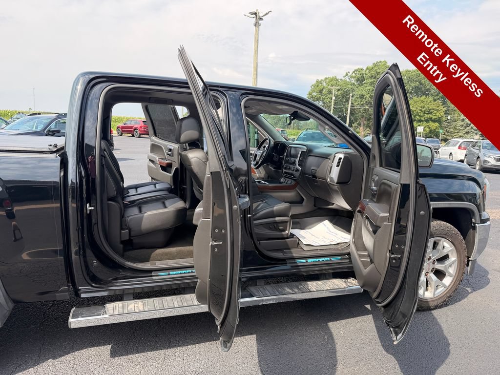 Used 2017 GMC Sierra 1500 SLT w/ SLT Premium Package AWD/4WD image 39
