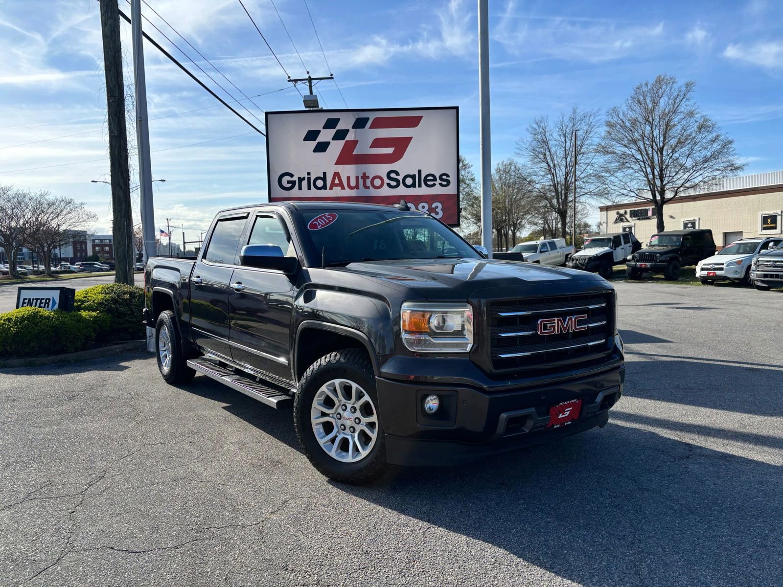 Used 2015 GMC Sierra 1500 SLT w/ All-Terrain Package AWD/4WD image 1