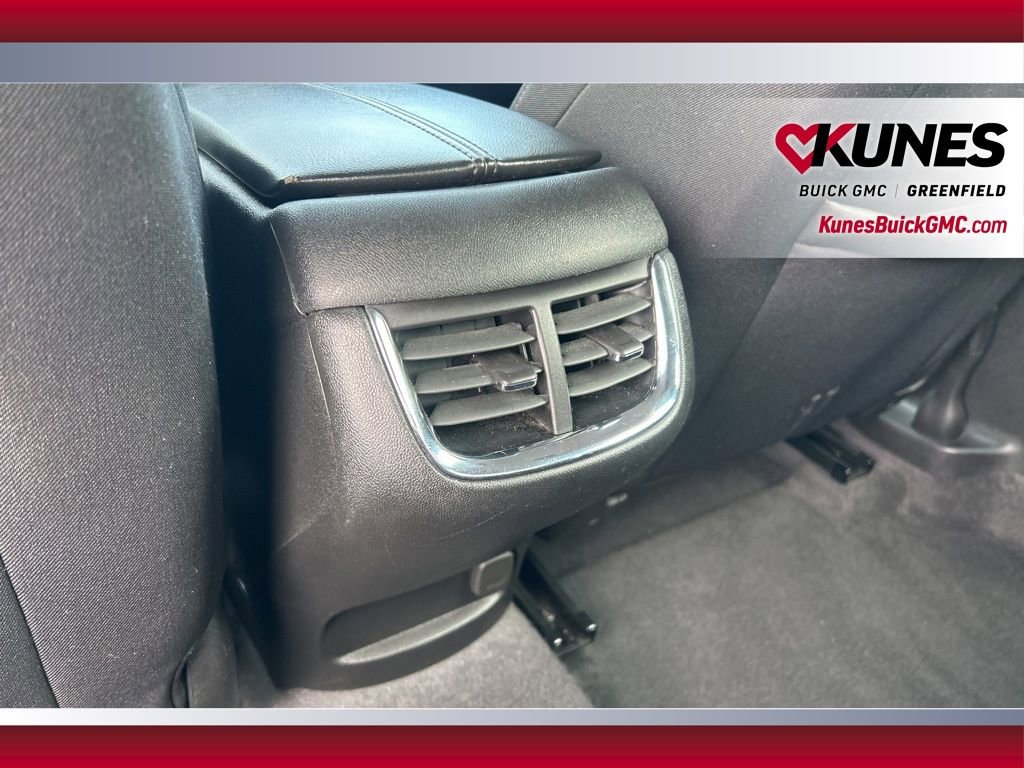 Used 2023 Chevrolet Malibu LT image 35