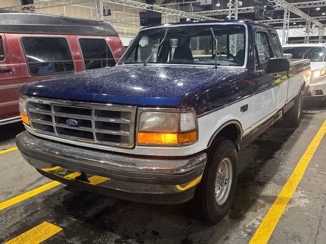 Used 1995 Ford F150 XLT image 2