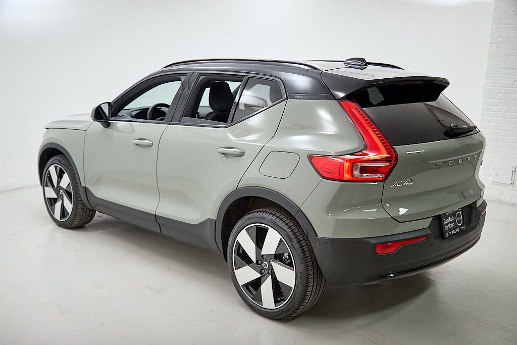 Certified 2023 Volvo XC40 Recharge Ultimate image 8