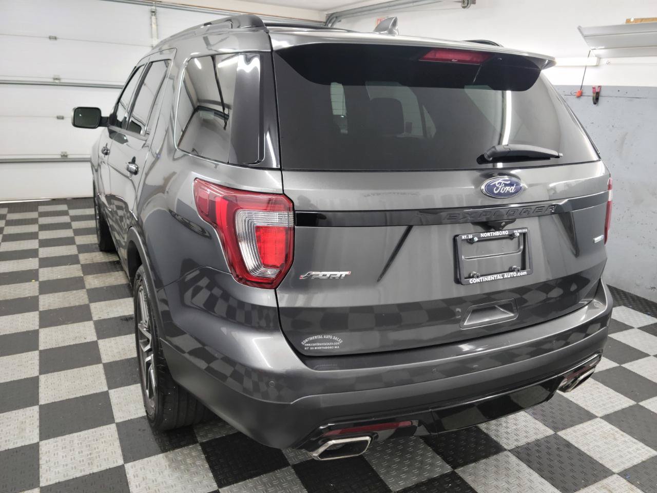 Used 2016 Ford Explorer Sport w/ Equipment Group 401A AWD/4WD image 4