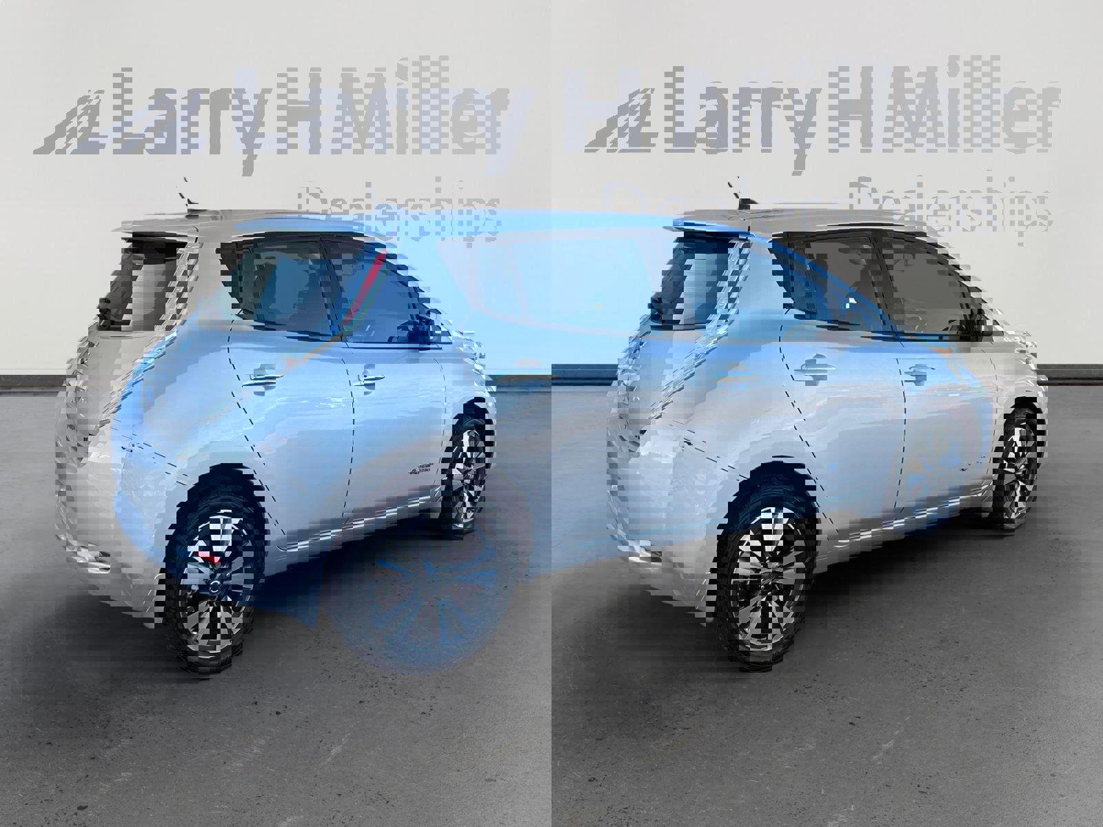 Used 2016 Nissan Leaf SV image 6