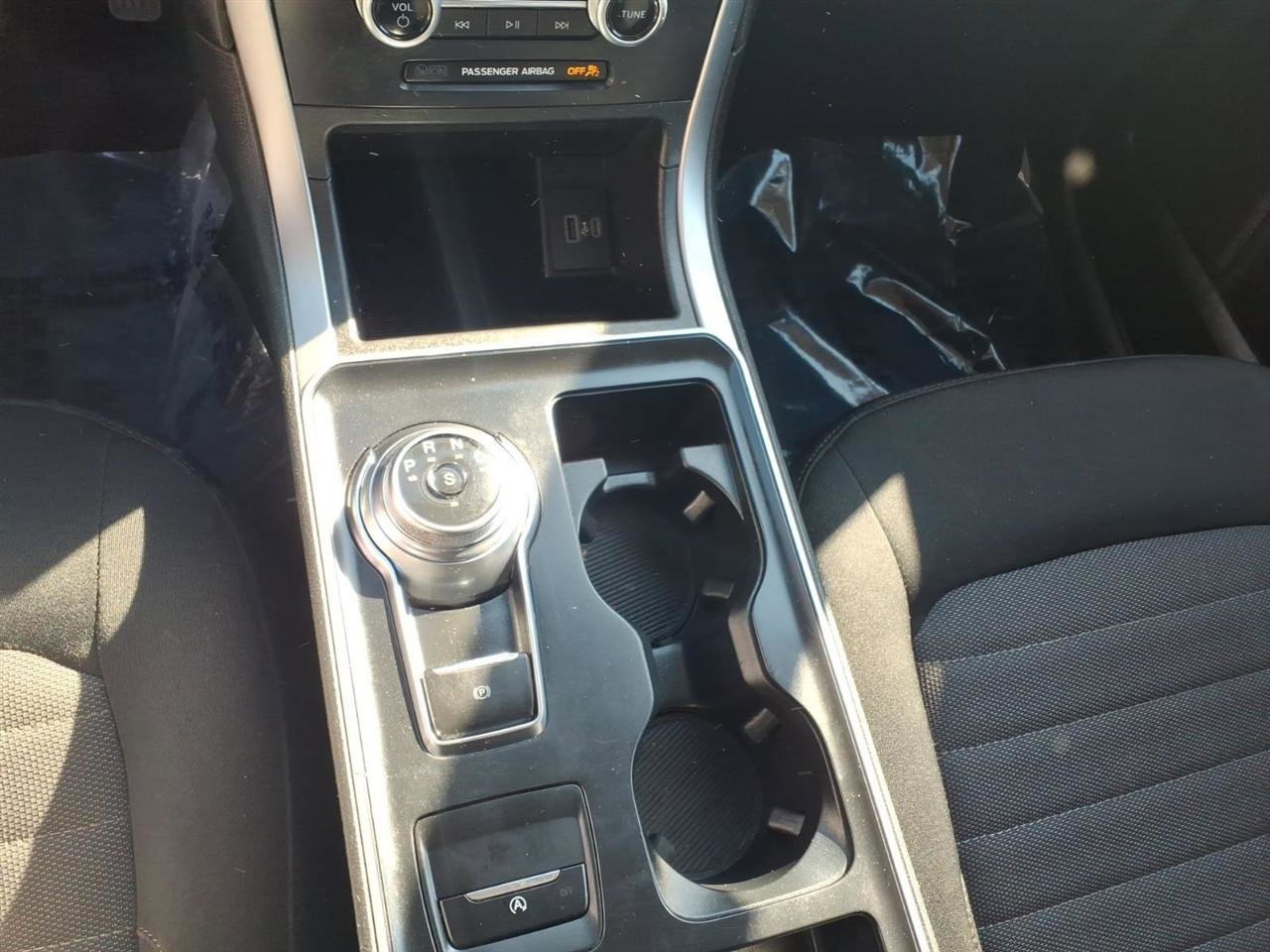 Used 2022 Ford Edge SE image 12