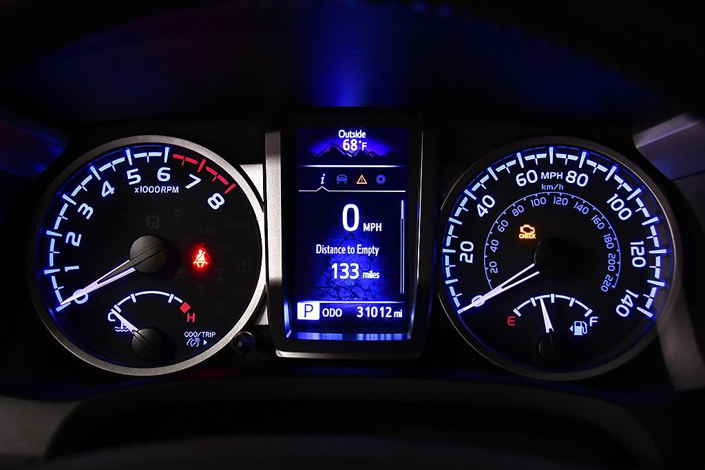 Used 2022 Toyota Tacoma SR5 AWD/4WD image 15