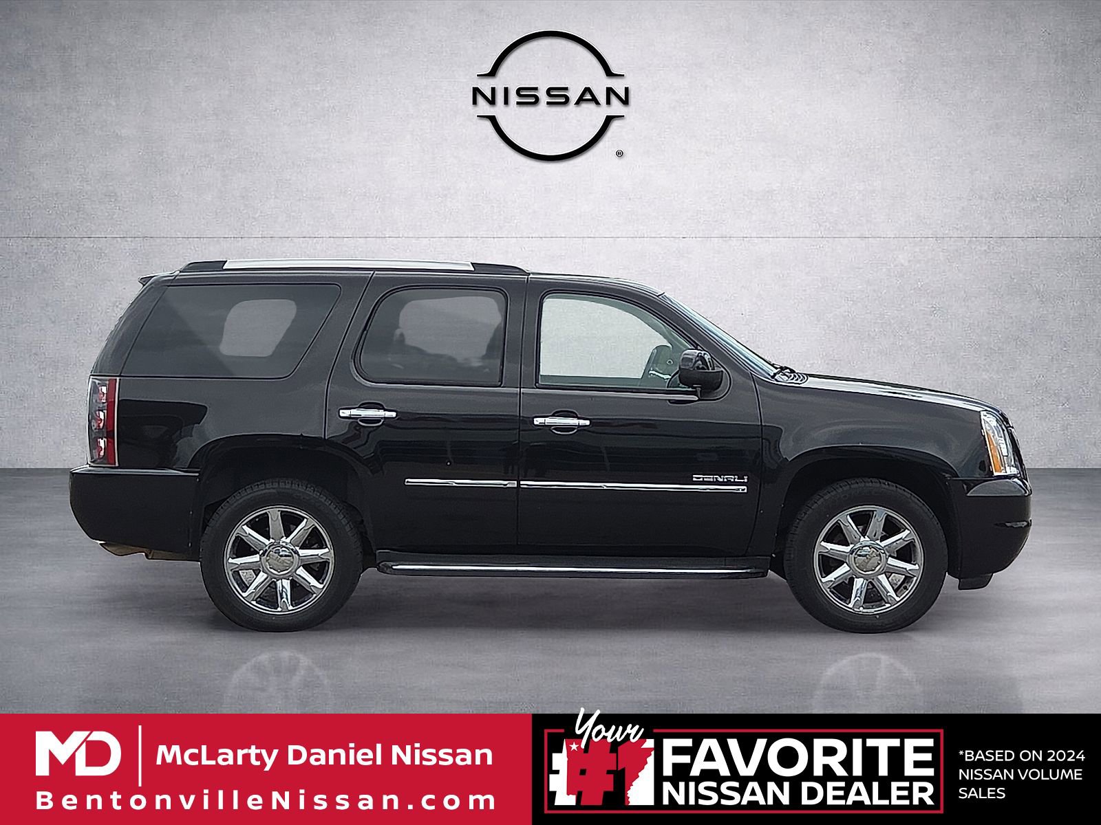 Used 2010 GMC Yukon Denali AWD/4WD image 6