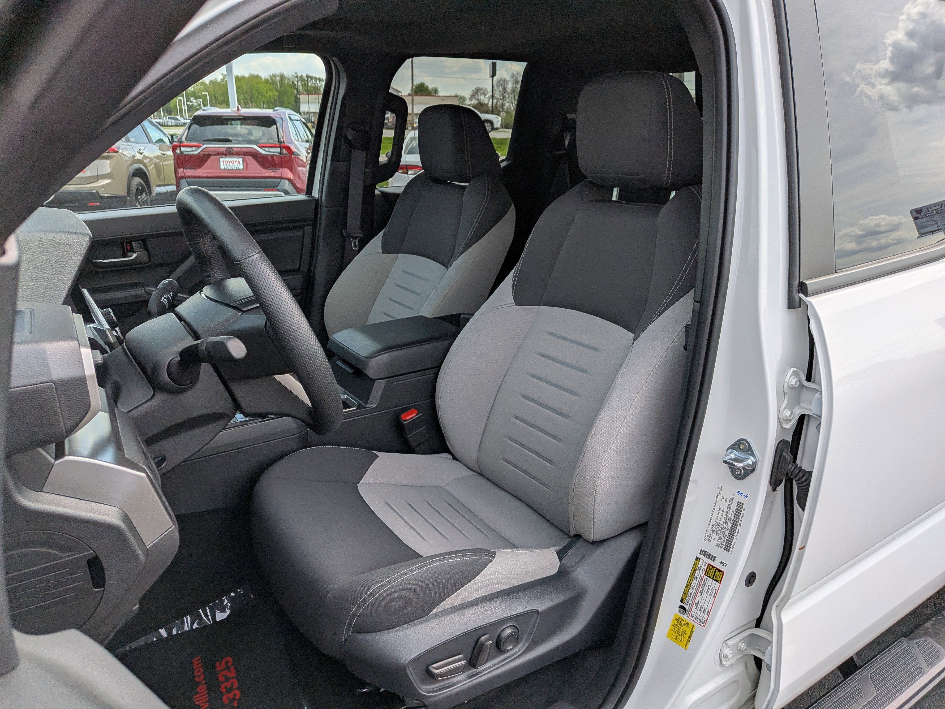 Used 2024 Toyota Tacoma TRD Off-Road w/ TRD Off Road Upgrade Package AWD/4WD image 16