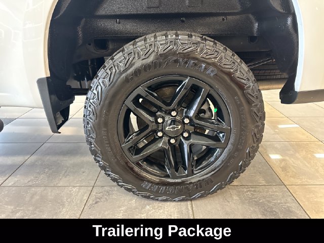 Used 2024 Chevrolet Silverado 1500 LT Trail Boss w/ Convenience Package II AWD/4WD image 7