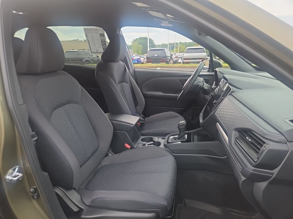 Used 2025 Subaru Forester Premium AWD/4WD image 16