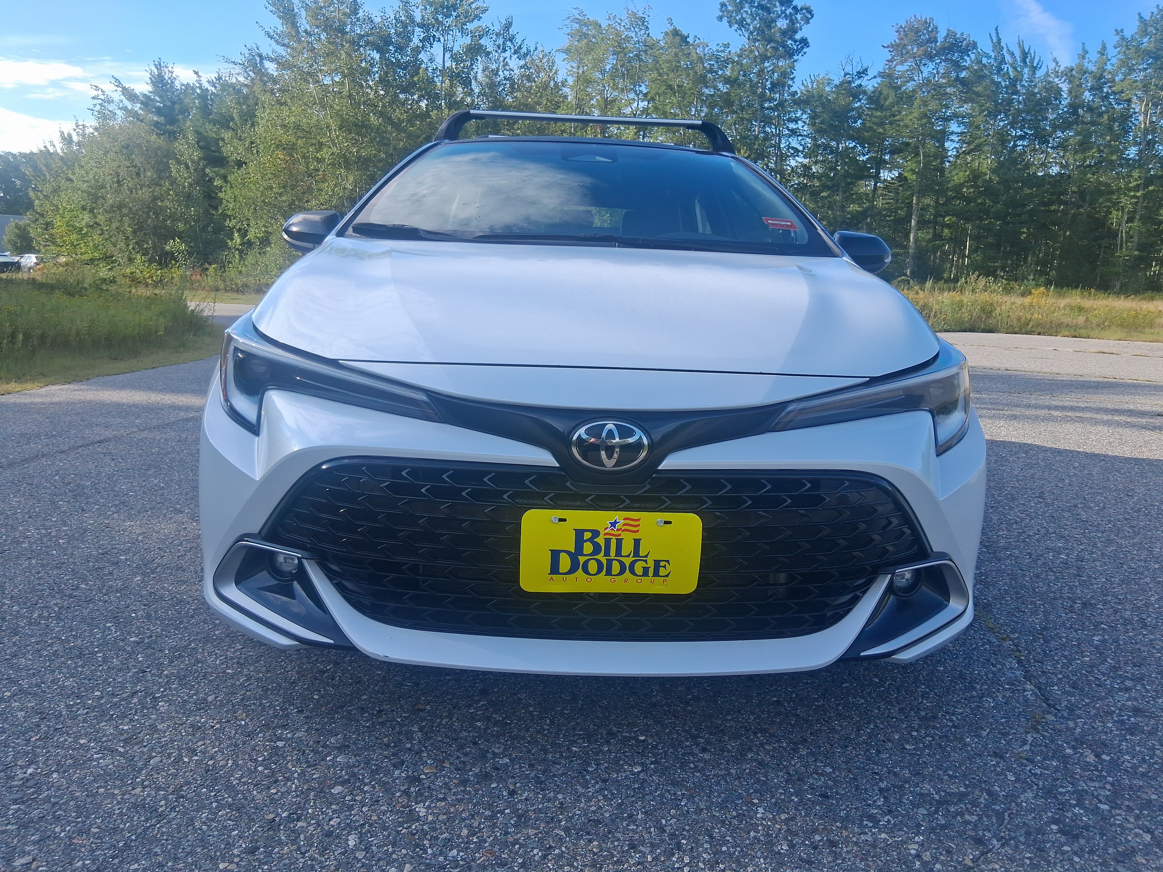 Used 2024 Toyota Corolla XSE FWD image 2