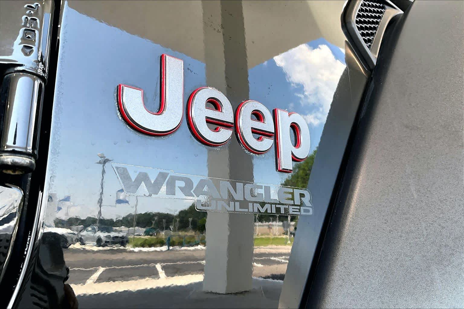 Used 2018 Jeep Wrangler Unlimited Rubicon AWD/4WD image 30