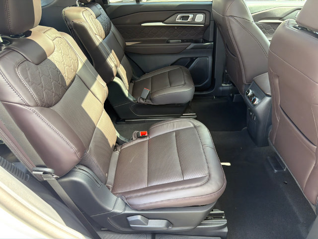 New 2027 Ford Explorer Platinum w/ 3.0L Ultimate Package RWD image 16