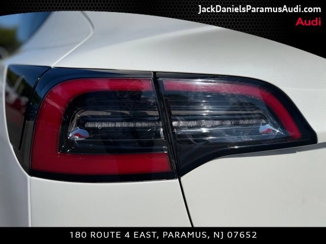 Used 2023 Tesla Model 3 Standard Range RWD image 7