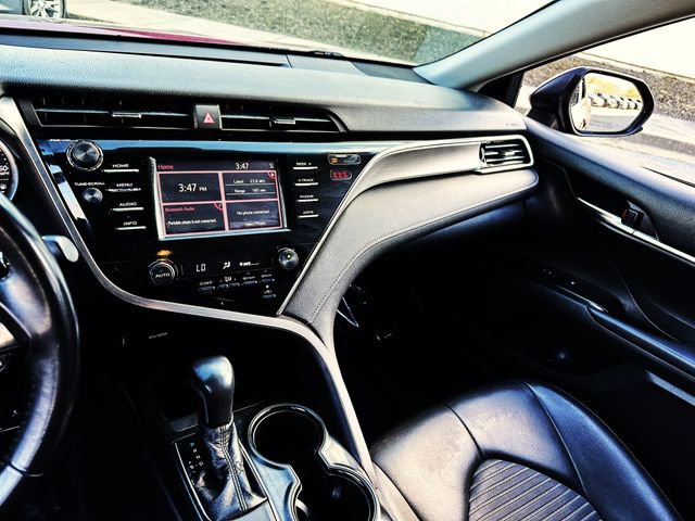 Used 2018 Toyota Camry SE image 14