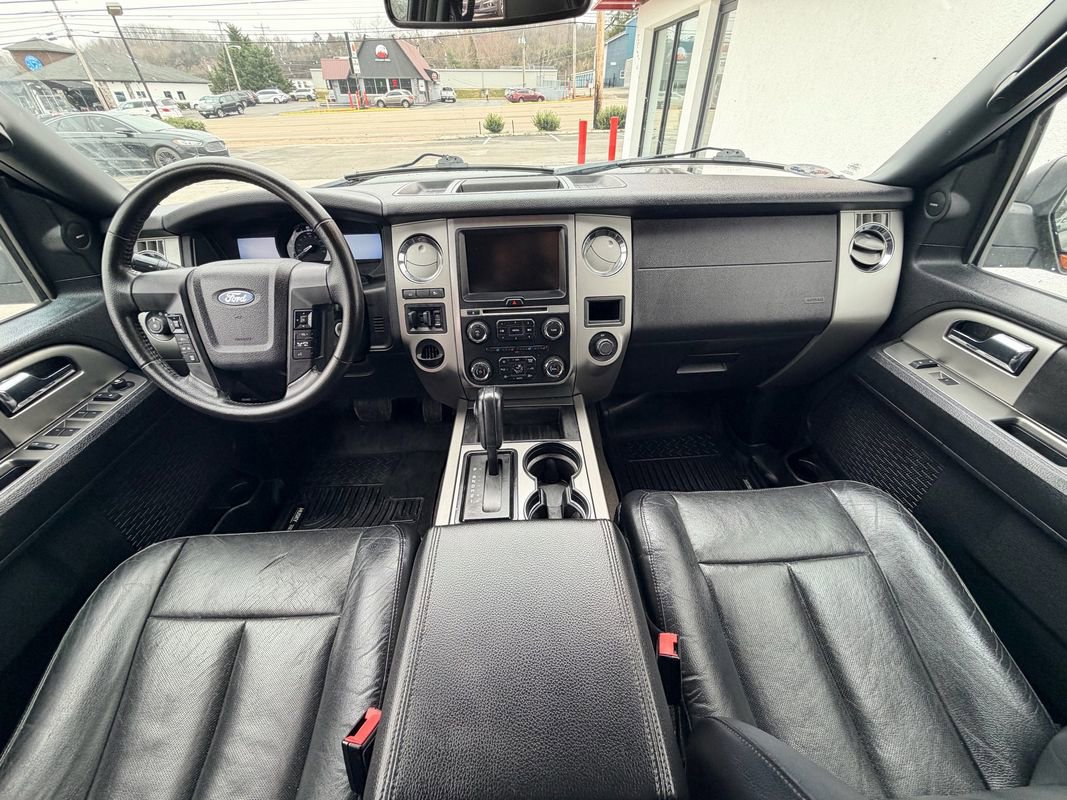 Used 2015 Ford Expedition EL XLT w/ Equipment Group 202A image 25