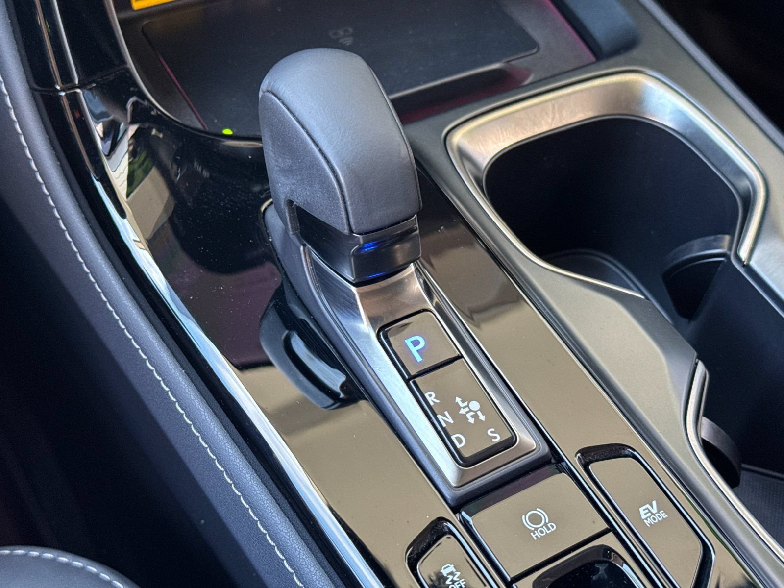 Used 2025 Lexus NX 350h AWD w/ Accessory Package (P5) image 21