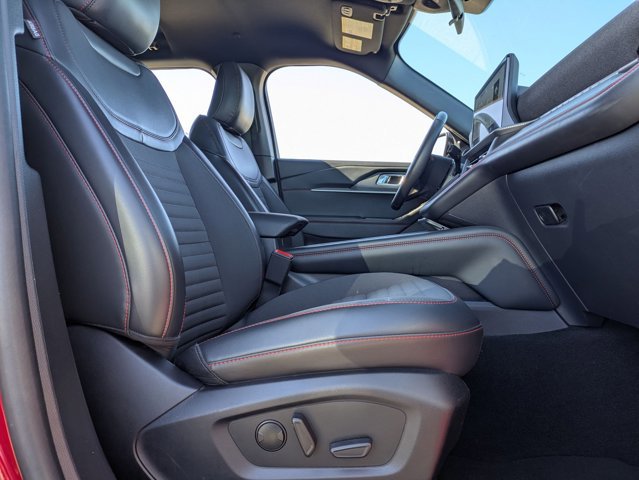 Used 2025 Ford Explorer ST-Line image 16