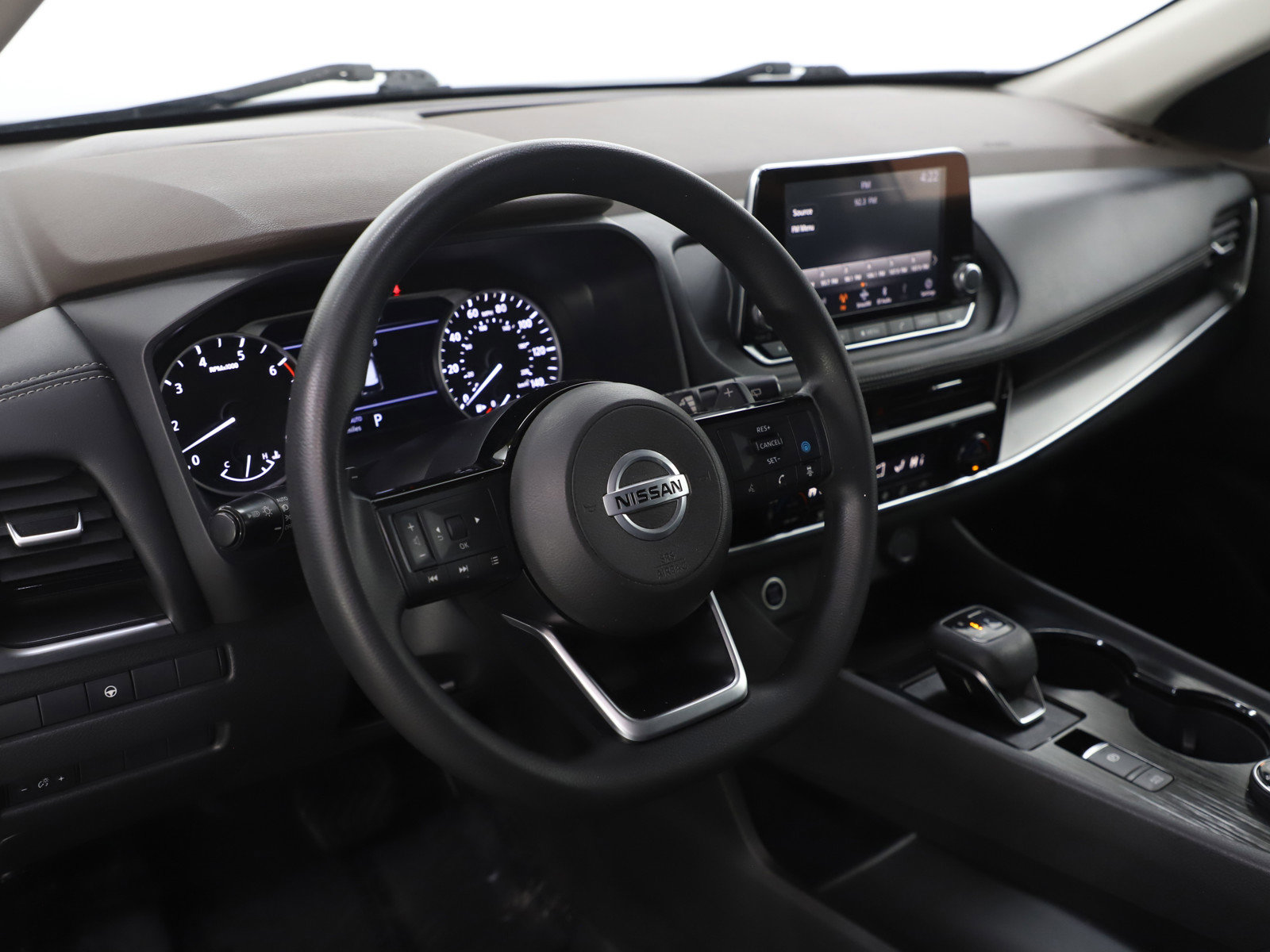 Used 2021 Nissan Rogue SV image 20