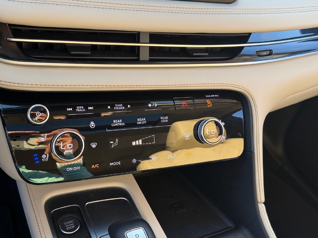 Used 2023 INFINITI QX60 Luxe w/ Performance Audio Package FWD image 20