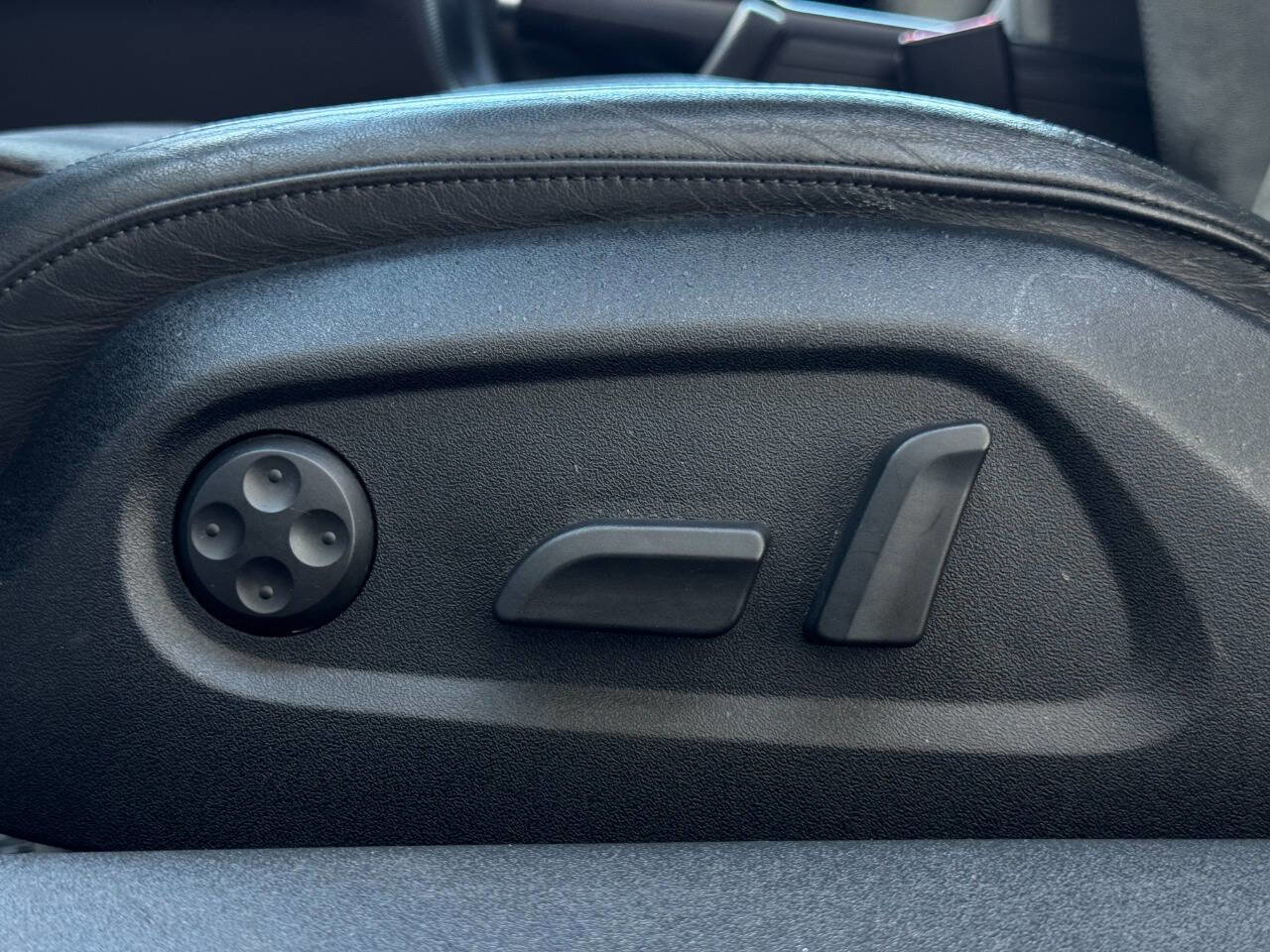 Used 2008 Audi TT 2.0T image 32