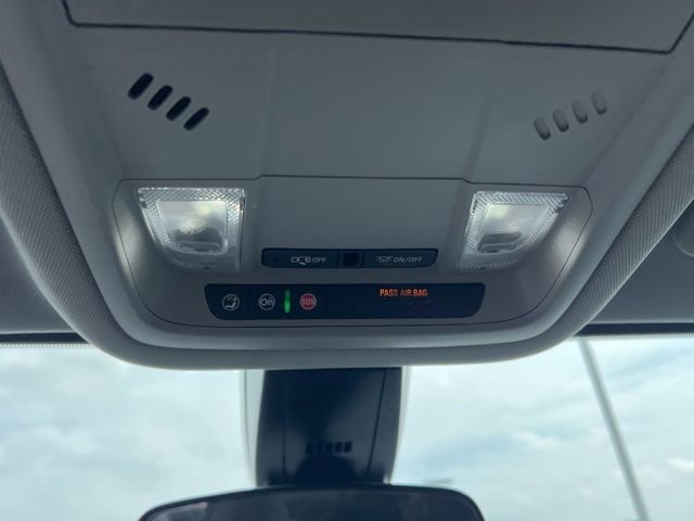 Used 2023 GMC Acadia SLE image 24