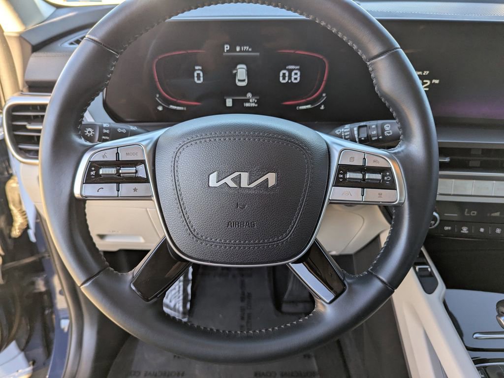Certified 2024 Kia Telluride S image 28