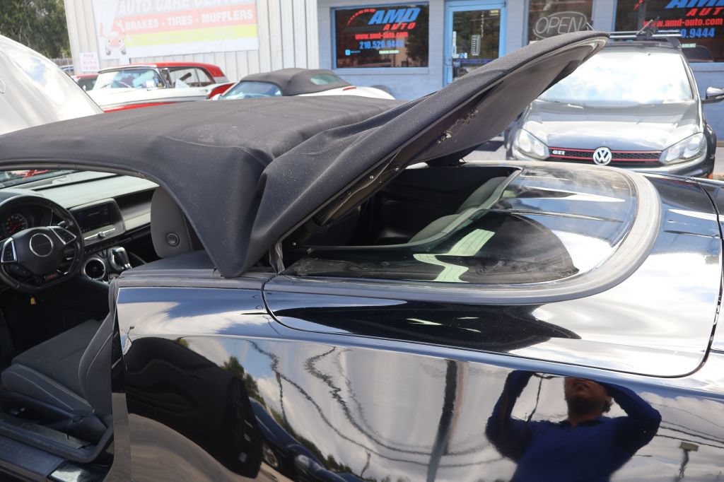 Used 2019 Chevrolet Camaro LT RWD image 38