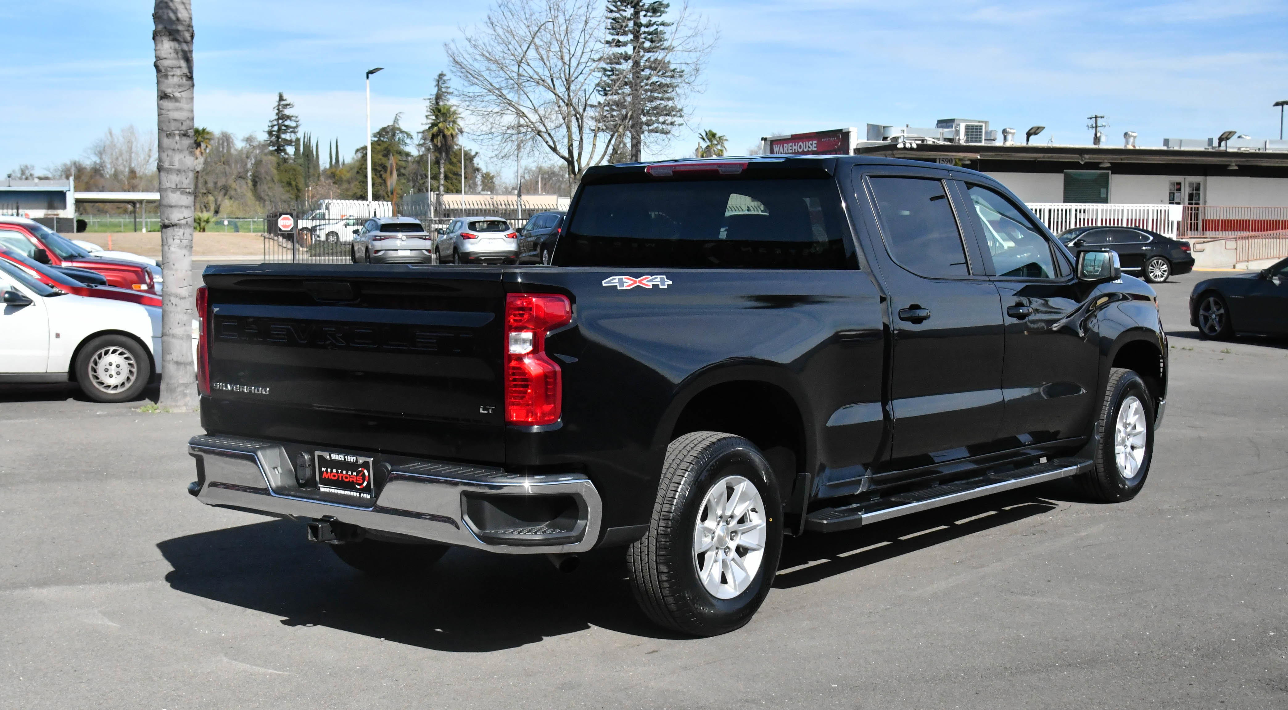 Used 2024 Chevrolet Silverado 1500 LT w/ Protection Package AWD/4WD image 8