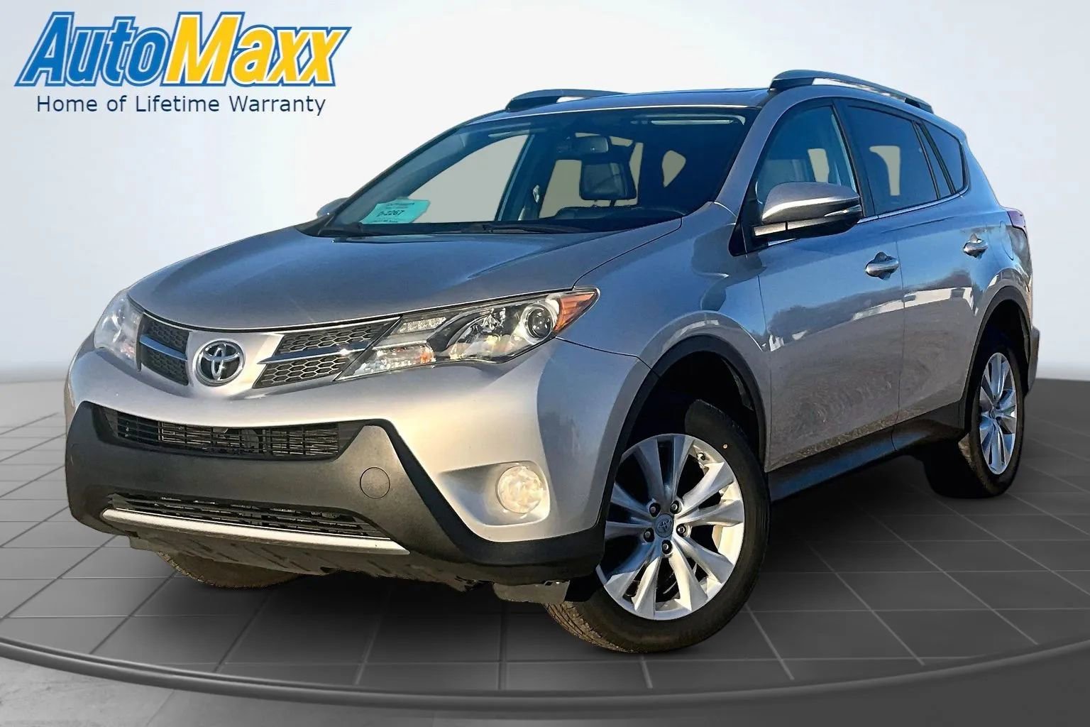 Used 2013 Toyota RAV4 Limited FWD image 1
