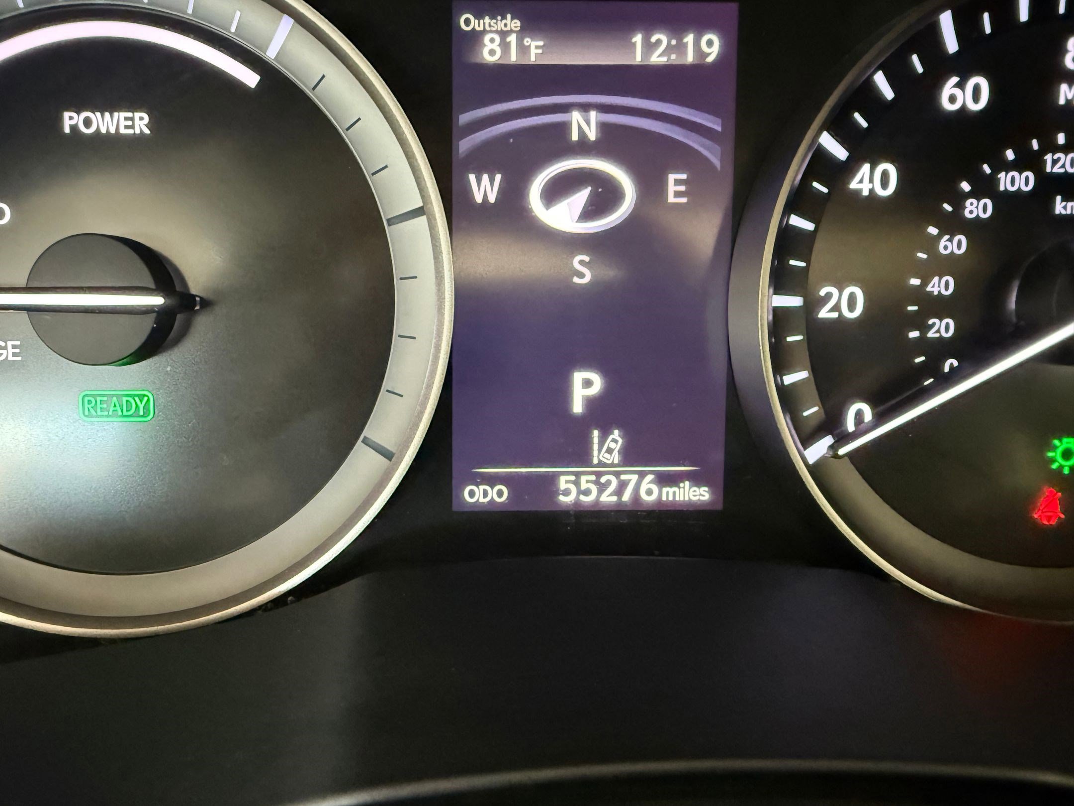 Used 2016 Lexus ES 300h w/ Luxury Package w/Wood Trim image 23