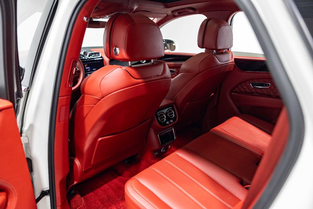 Used 2022 Bentley Bentayga image 20