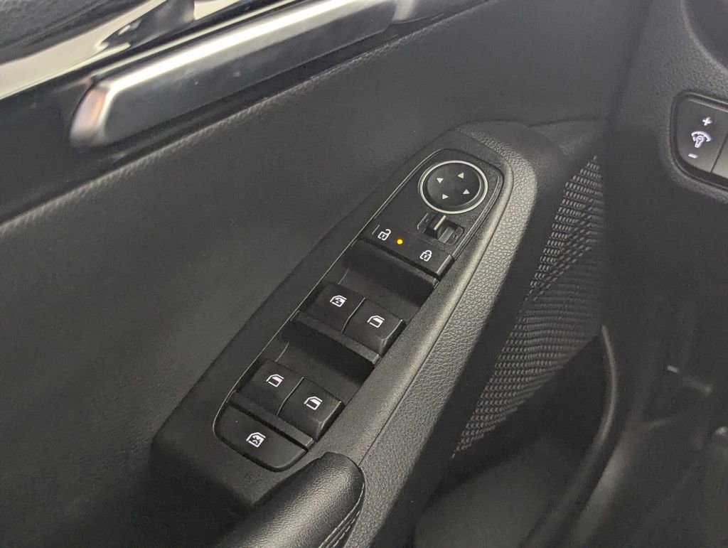 Used 2025 Kia Seltos EX FWD image 14