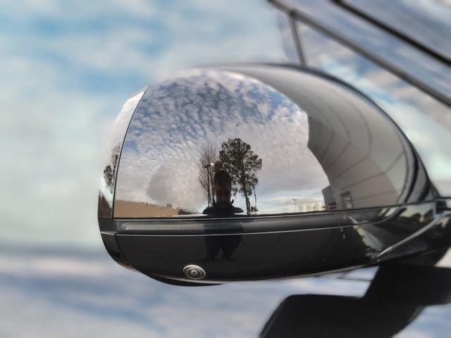 Used 2025 Land Rover Range Rover Sport SE image 41