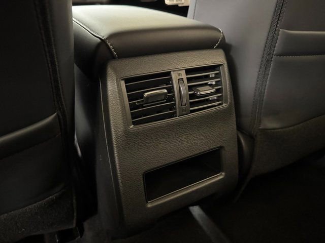New 2026 Mitsubishi Outlander SE FWD image 21