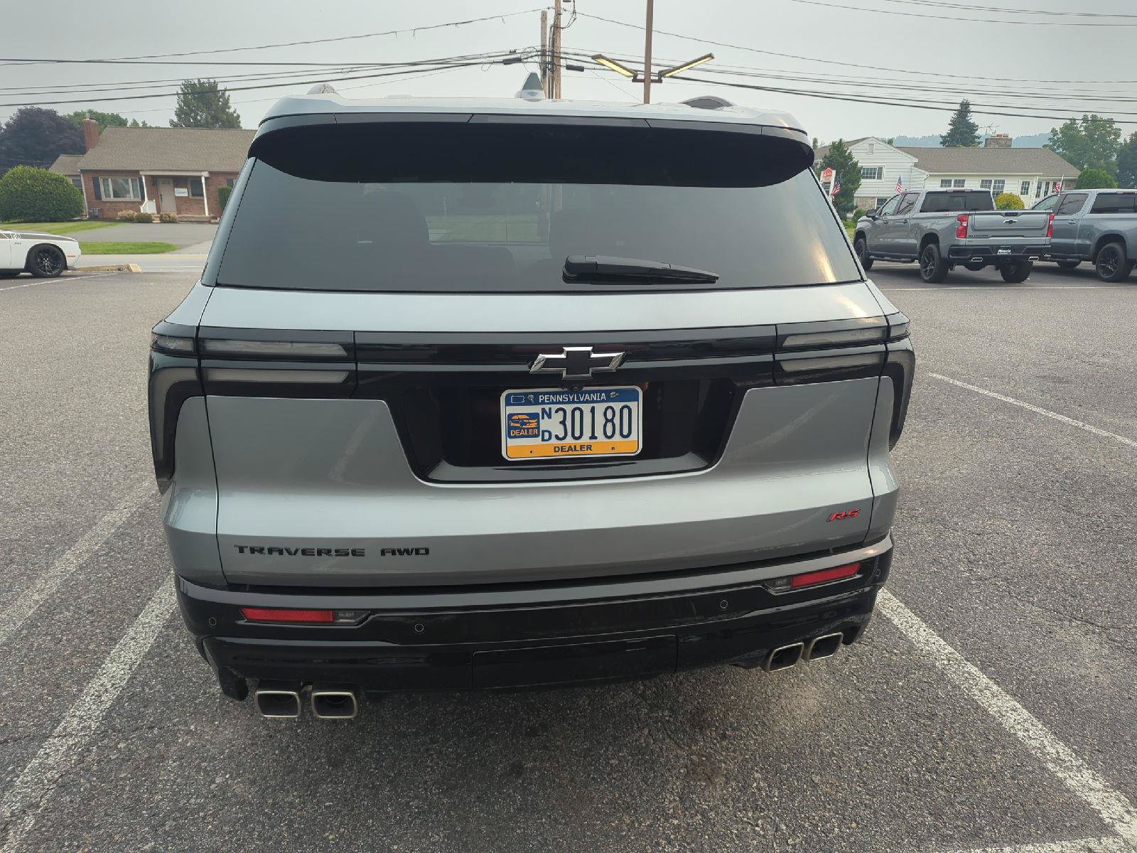 Used 2025 Chevrolet Traverse RS AWD/4WD image 6