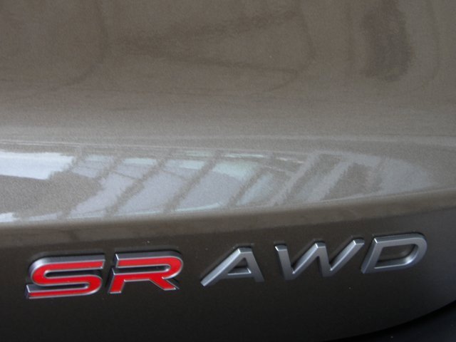 Certified 2025 Nissan Kicks SR image 9