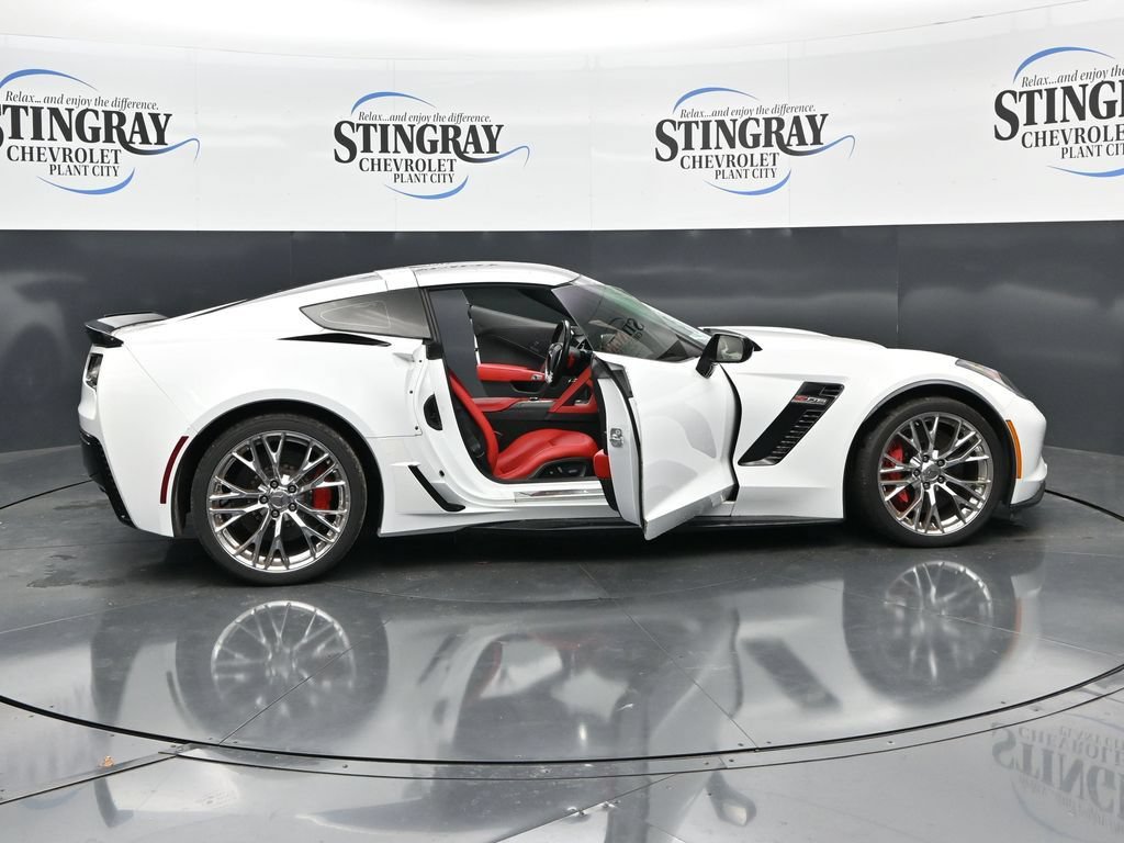 Used 2018 Chevrolet Corvette Z06 RWD image 36