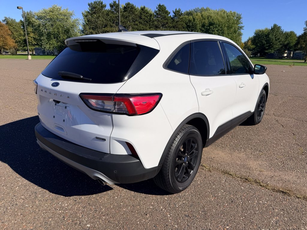 Used 2020 Ford Escape SE Sport AWD/4WD image 3