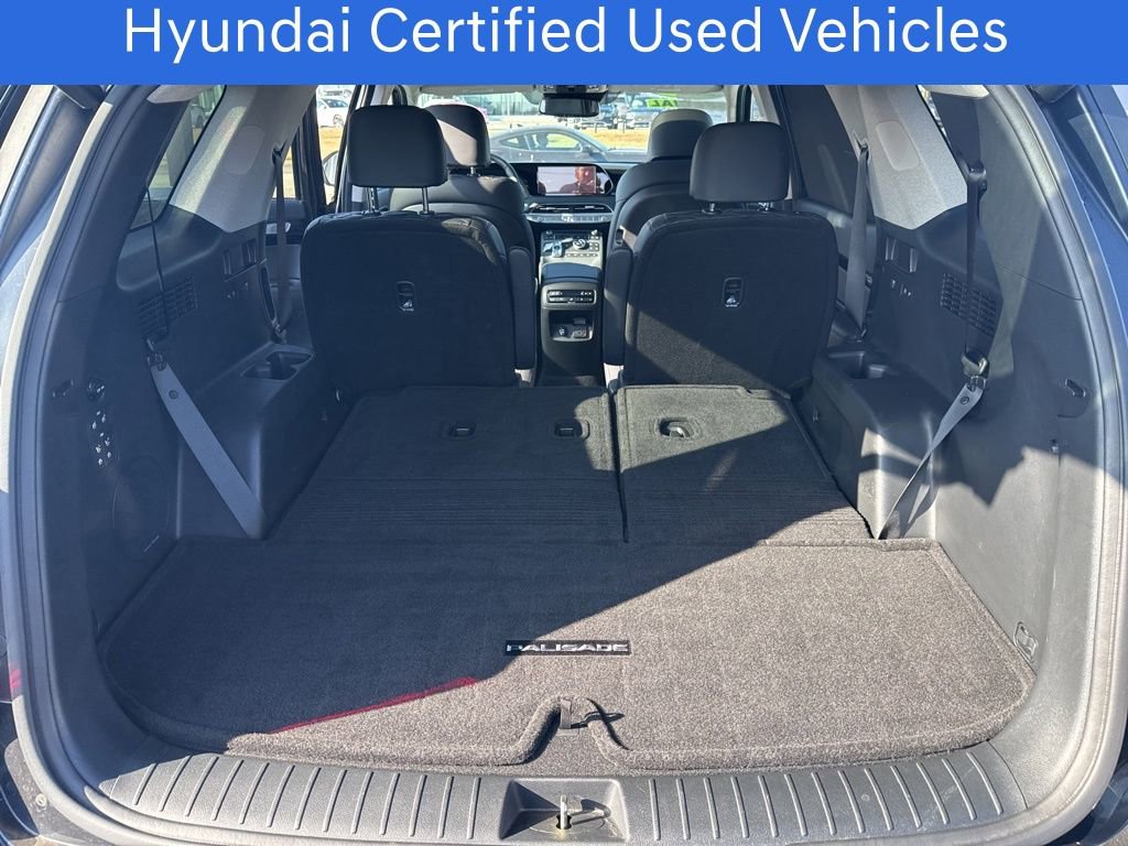 Used 2021 Hyundai Palisade Limited image 16