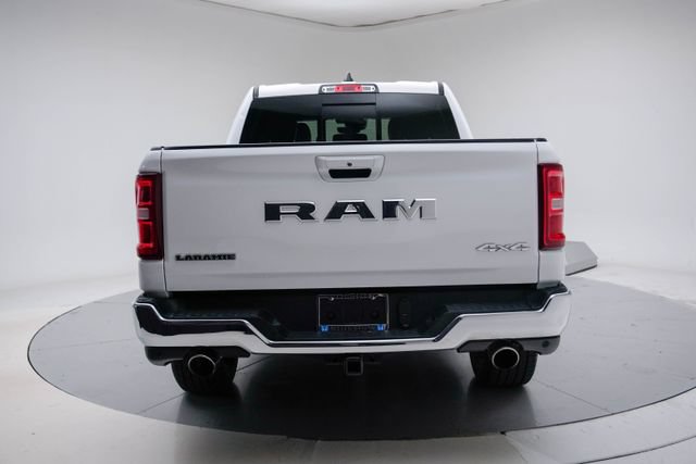 Used 2025 RAM 1500 Laramie AWD/4WD image 16