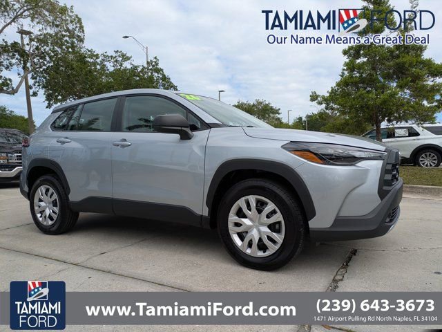 Used 2026 Toyota Corolla Cross L FWD image 1