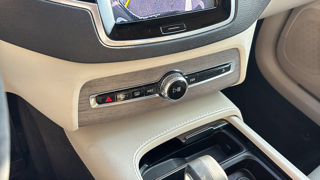 Certified 2023 Volvo XC90 B6 Plus w/ Protection Package AWD/4WD image 20