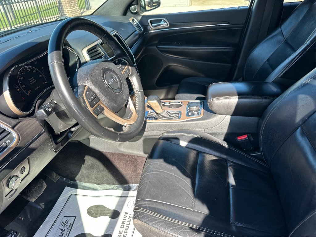 Used 2017 Jeep Grand Cherokee Limited AWD/4WD image 11
