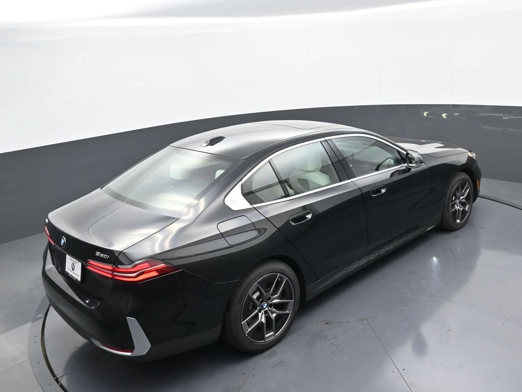 New 2027 BMW 530i xDrive AWD/4WD image 36