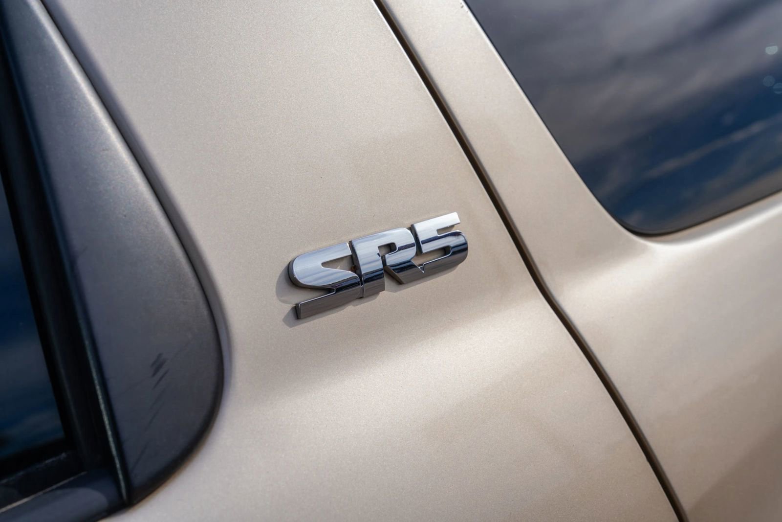 Used 2014 Toyota Sequoia SR5 RWD image 14