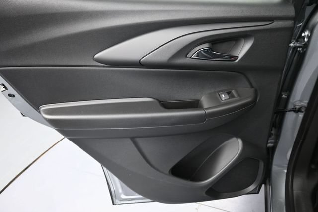 New 2026 Chevrolet TrailBlazer LT w/ Convenience Package FWD image 24